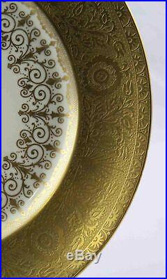 10 Antique Heinrich & Co. Selb Bavaria Gold Encrusted Dinner Cabinet Plates 11
