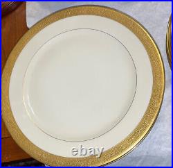 12 H&C Selb Heinrich Gold & White Pickard Dinner Plates 10