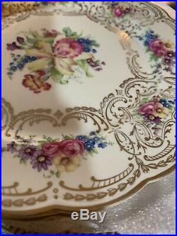 12 Royal Bayreuth China Bavaria Dresden-style dinner plates gold