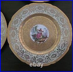 12 Royal Hutschenreuther Selb Bavaria Dinner Plates 24k Coin Gold China 10.5