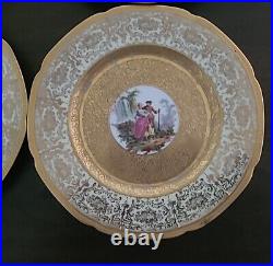 12 Royal Hutschenreuther Selb Bavaria Dinner Plates 24k Coin Gold China 10.5