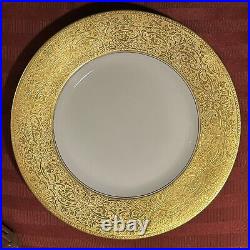 2 Hutschenreuther Selb Bavaria Gold Encrusted 10.75 Dinner Plate Etched Border