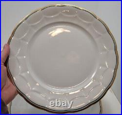 5 Vintage Hutschenreuther Selb White/Green/Gold 10 Dinner Plates Scalloped 1930