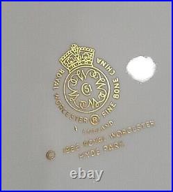 6 Royal Worcester Hyde Park Dinner Plates 10,5 Mint Unused Heavy Gold Encrusted