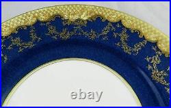 8 Crown Staffordshire Blue & Gold Gilt Dinner Luncheon Plates 9-1/8