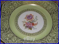 8 Tirschenreuth Square Dinner Plates Gold Filigree over Green with Floral Center