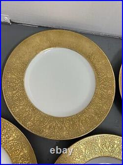 Bavaria Hutschenreuther Selb Dinner Plates 12 + Gold Trim Case 10 3/4 FLAWED