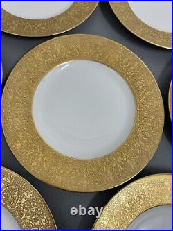 Bavaria Hutschenreuther Selb Dinner Plates 12 + Gold Trim Case 10 3/4 FLAWED