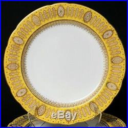 Beautiful Set of 10 Royal Worcester Porcelain Yellow Gold Dinner Cabinet Plates
