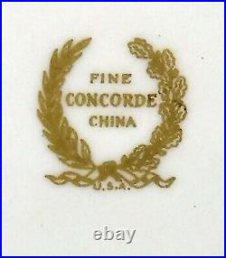 CONCORDE china GOLD LAUREL FLORAL Center Blue Rim CCD10 Set of 12 DINNER Plates