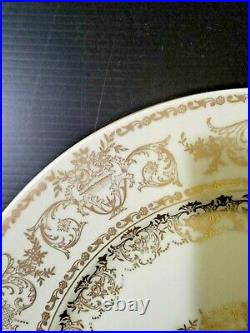 Czechoslovakia Set of 6 Dinner Plates decorated with Flowers and Gilded 11
