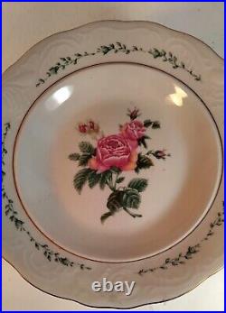 GIBSON CHINA Collectible Pink Roses & Rosebuds Ceramic Plate Gold Banded