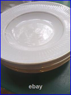 Gibson Claremont Gold Dinnerware 4 Place Settings Ivory Base Gold Trim 20 Pieces