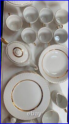 Golden Anniversary by BARRATTS Dinner Set