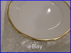Herend Gwendolyn Dinner Plates, Set of 8, Holiday 24k Gold Edging, Scalloped Shape