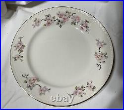 Homer Laughlin Dinner Plates, Georgian Eggshell, Apple Blossoms 10 Diam. Gold Tr