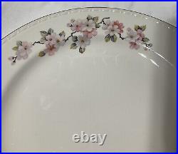 Homer Laughlin Dinner Plates, Georgian Eggshell, Apple Blossoms 10 Diam. Gold Tr