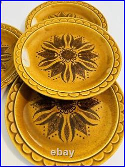 Homer Laughlin USA Golden Harvest Dinner Plates Set Of 11 Mustard Yellow Vtg 10