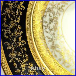 Hutschenreuther Royal Bavarian Set of 12 Dinner Plates Black Gold Encrusted Selb