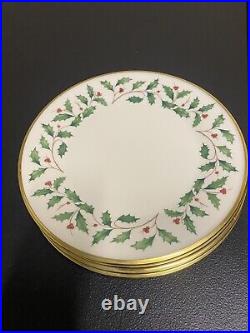 Lenox Dimension Holiday Gold Trim Dinner plates 10 3/8 Holly & Berry (4)