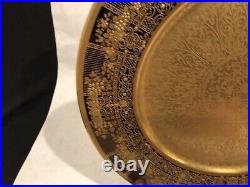 Lenox porcelain Gold Encrusted raised gold gilt Dinner Plate. 10.5dia #1830/Y73B