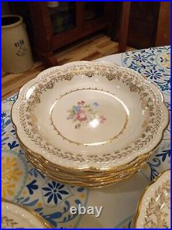 Lot of 23 Stetson'American Beauty' dinner plates, saucers, and bowls 22k Gold