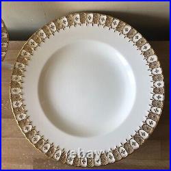 Lovely Set of 8 Royal Crown Derby Heraldic Gold Dinner Plates