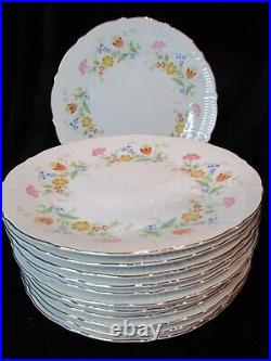 Mikasa Fanciful #6014 Couture Scalloped Gold Trim Rim 12 Dinner Plates 10 3/8