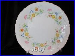 Mikasa Fanciful #6014 Couture Scalloped Gold Trim Rim 12 Dinner Plates 10 3/8