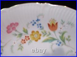 Mikasa Fanciful #6014 Couture Scalloped Gold Trim Rim 12 Dinner Plates 10 3/8