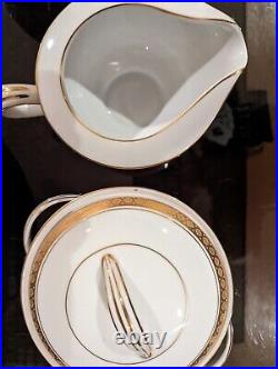 Noritake China Richmond Gold Rim Dinner Set 6124 91 Pieces