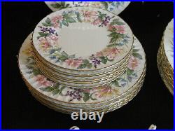 Paragon Country Lane Dinner Set Floral Gold Fluted Rim 5 Pc Place for 7