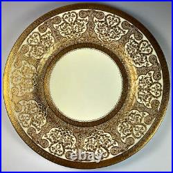 Raised Gold Enamel Porcelain 10 5/8 Dinner or Cabinet Plate, Spode Copeland