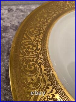 Royal Bavarian Hutschenreuther Selb 10-3/4 Gold Encrusted Dinner plate