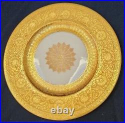 Royal Bavarian Hutschenreuther Selb Bavaria Gold Encrusted Cabinet Dinner Plate