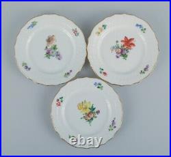 Royal Copenhagen, Light Saxon Flower. Twelve plates of porcelain