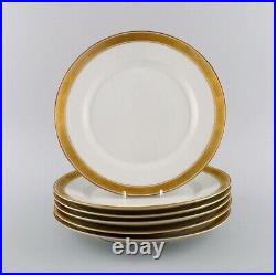 Royal Copenhagen service no. 607. Six porcelain dinner plates