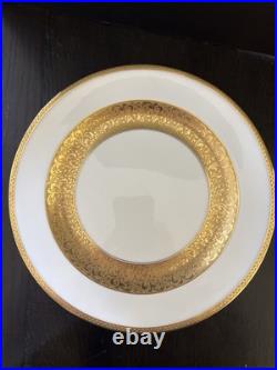 Set Of 4 Cauldron Dinner Plates White With Gold Scroll Trim