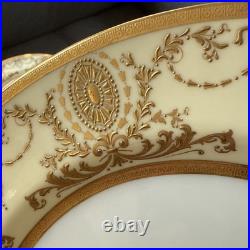 Set of 12 Royal Doulton Gold Encrusted Cream & White 10.5 Dinner Plates c1910 Set of 12 Royal Doulton Gold Encrusted Cream & White 10.5 Dinner Plates c1910
