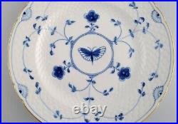 Seven Bing & Grøndahl Butterfly dinner plates in hand-painted porcelain