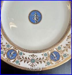 VTG Wedgwood England Gold Encrusted Jeweled Medallion Figures Decor Dinner Plate