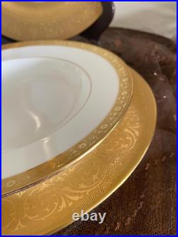 Vintage Beige Davis Collamore & Co Set of 24 Gold Beige Dinner /Rim Plates