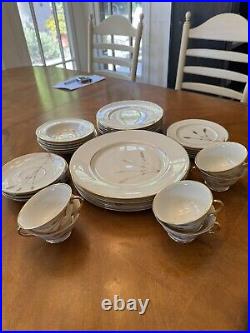 Vintage, El Camino California Wheat 24k Gold 36 Piece Complete Dinnerware