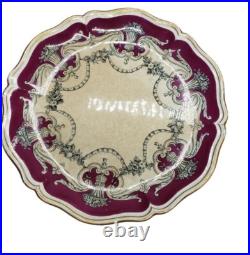 Vintage Nice Plates With Floral Urn Design Set Of Six Vintage Nice Plates With Floral Urn Design Set Of Six