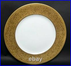 Vintage Royal Bavarian Hutschenreuther Selb Gold Encrusted Plate 11 Inch Dinner
