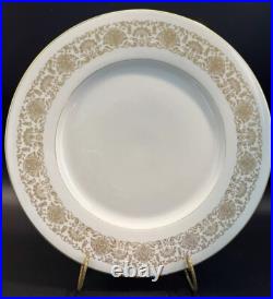 Vintage Set Of 8 Gold Trim Dinner Plates, Hutschenreuther, Bavaria 10.5