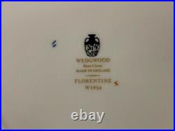 Vintage Wedgwood Florentine Dark Blue & Gold Porcelain Set of 12 Dinner Plates