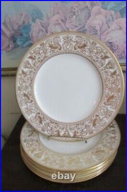 Wedgwood England Florentine Gold Porcelain Set Of 8 Dinner Plate