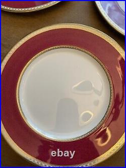 Wedgwood Ulander Set of 8 Powder Ruby Red, Gold Dinner Plates W1813 England